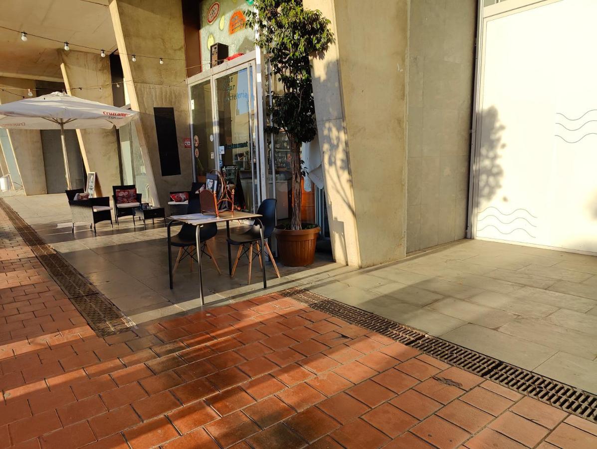 Hotel Voyager à Sant Adrià de Besòs Extérieur photo